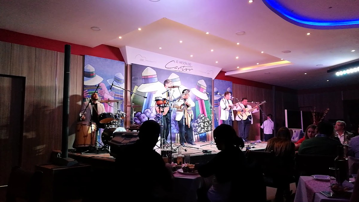 El Meson Del Cantor-2